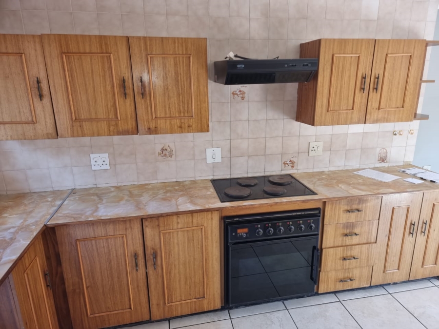 3 Bedroom Property for Sale in Helikonpark Gauteng