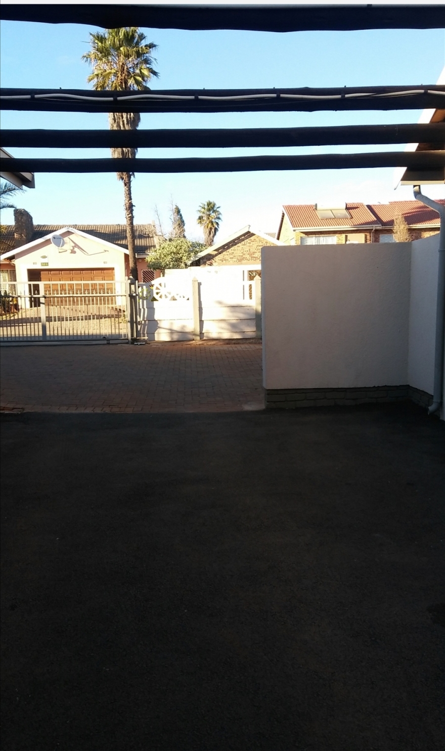 To Let 2 Bedroom Property for Rent in South Hills Gauteng