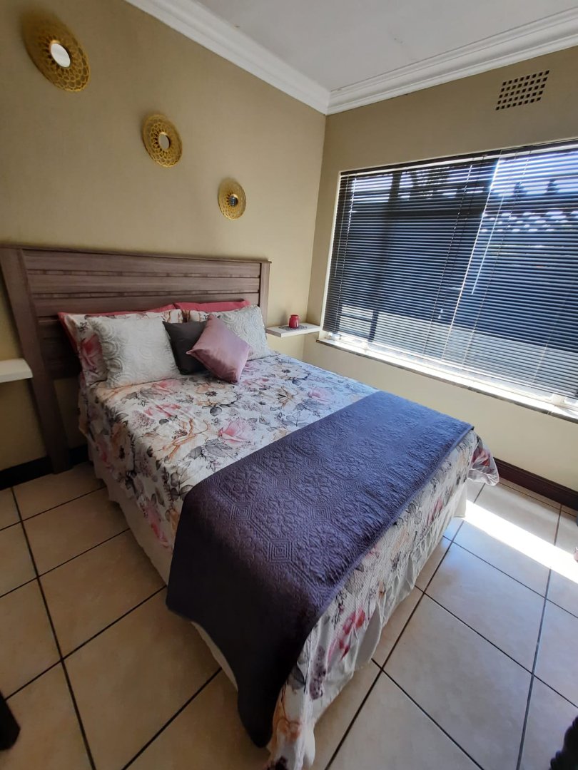 4 Bedroom Property for Sale in Greenhills Gauteng