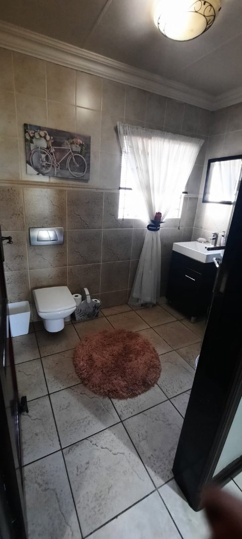 4 Bedroom Property for Sale in Greenhills Gauteng