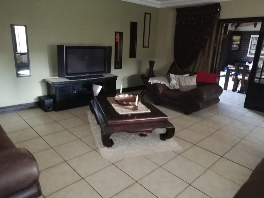 4 Bedroom Property for Sale in Greenhills Gauteng