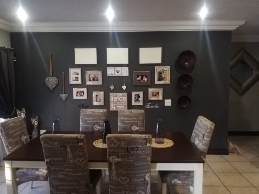 4 Bedroom Property for Sale in Greenhills Gauteng