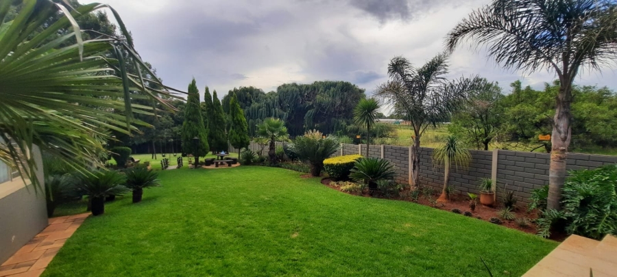 4 Bedroom Property for Sale in Greenhills Gauteng