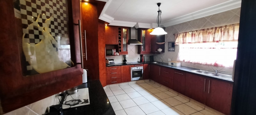 4 Bedroom Property for Sale in Greenhills Gauteng