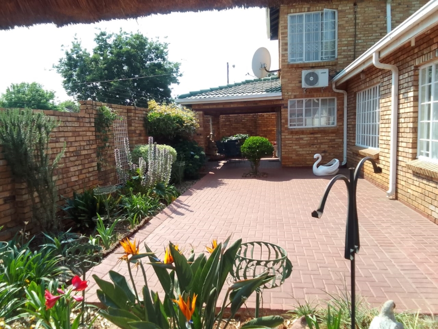 5 Bedroom Property for Sale in Culemborgpark Gauteng