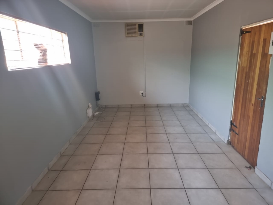 0 Bedroom Property for Sale in Greenhills Gauteng