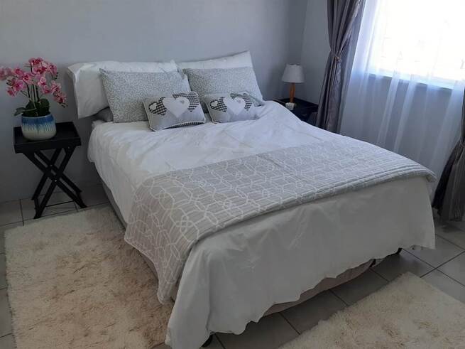 To Let 3 Bedroom Property for Rent in Thatchfield Glen Gauteng