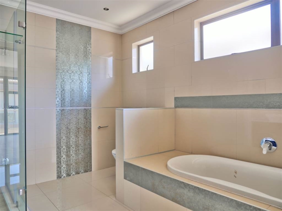 To Let 4 Bedroom Property for Rent in Rivonia Gauteng