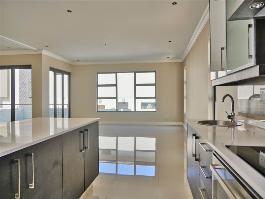 To Let 4 Bedroom Property for Rent in Rivonia Gauteng