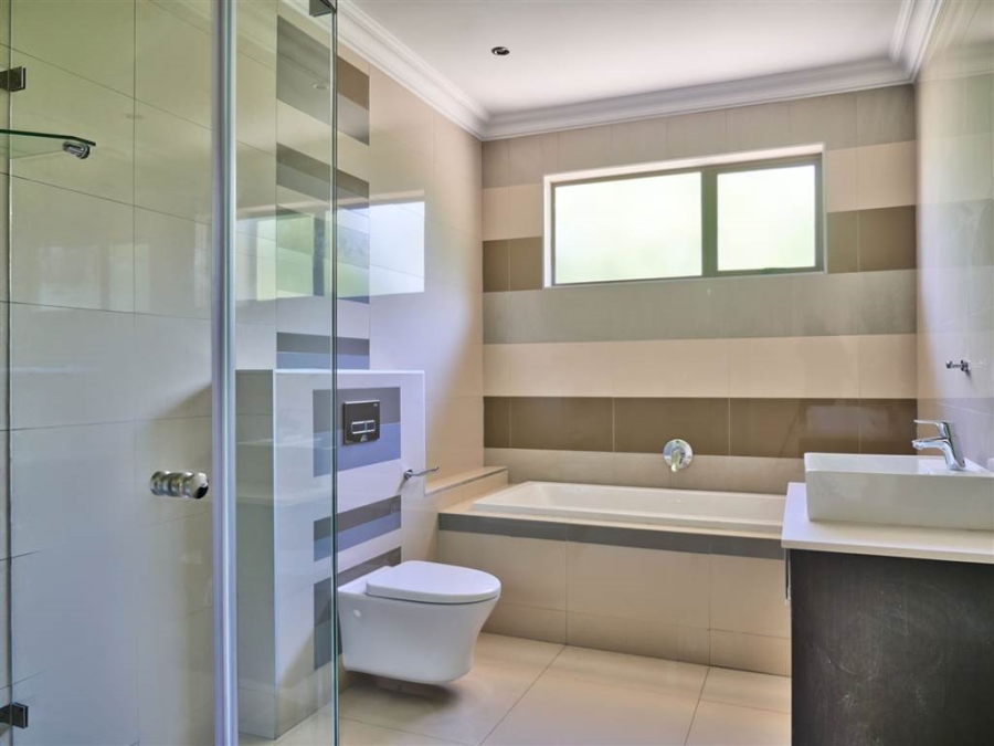 To Let 4 Bedroom Property for Rent in Rivonia Gauteng