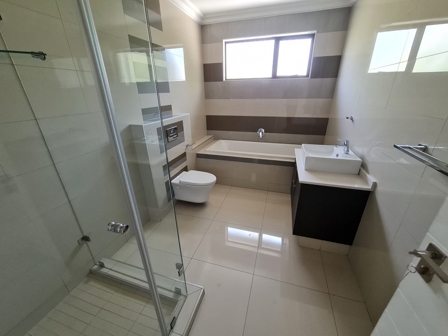 To Let 4 Bedroom Property for Rent in Rivonia Gauteng