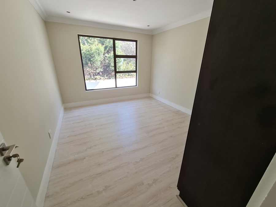 To Let 4 Bedroom Property for Rent in Rivonia Gauteng