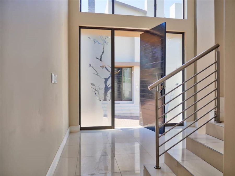 To Let 4 Bedroom Property for Rent in Rivonia Gauteng
