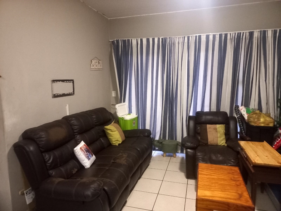 2 Bedroom Property for Sale in South Crest Gauteng