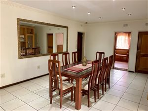 10 Bedroom Property for Sale in Lakefield Gauteng