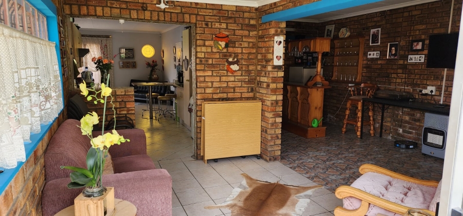 2 Bedroom Property for Sale in Robinpark Gauteng