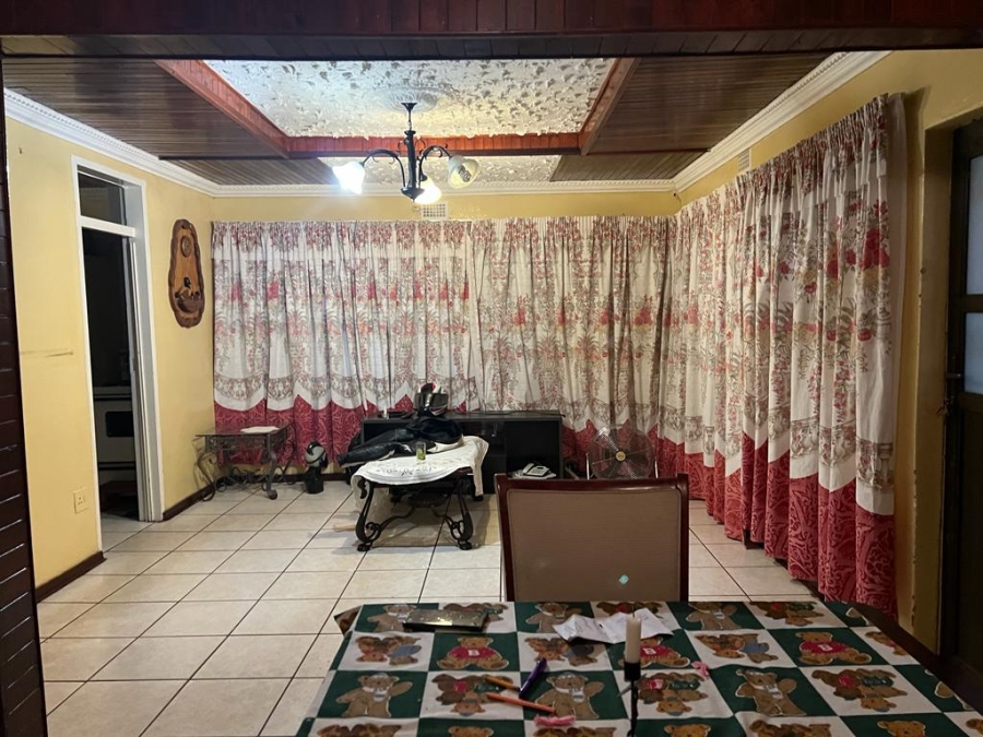 2 Bedroom Property for Sale in Mohlakeng Gauteng