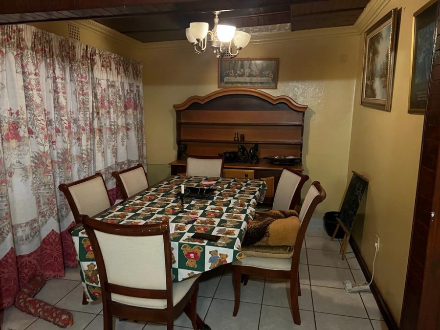 2 Bedroom Property for Sale in Mohlakeng Gauteng