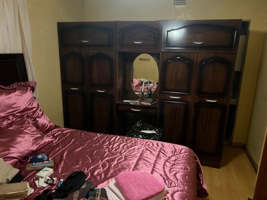 2 Bedroom Property for Sale in Mohlakeng Gauteng