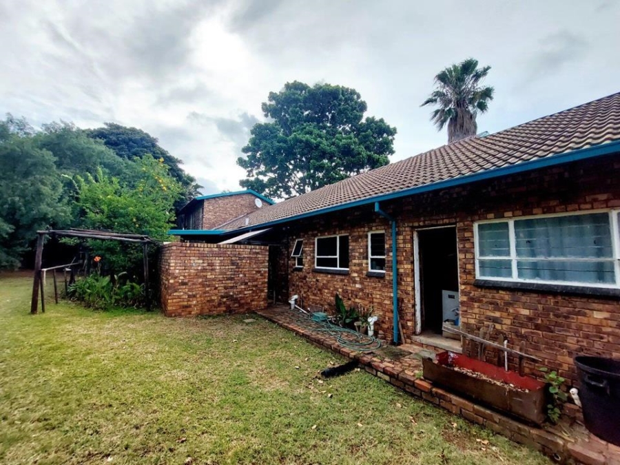 4 Bedroom Property for Sale in Karenpark Gauteng