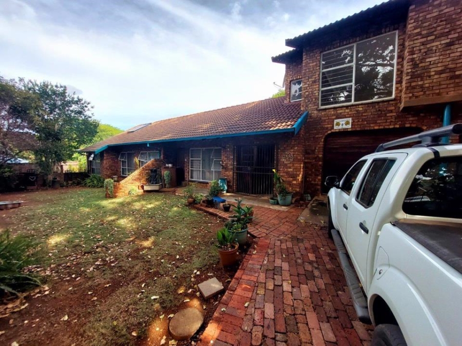 4 Bedroom Property for Sale in Karenpark Gauteng