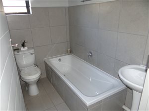 3 Bedroom Property for Sale in Protea Glen Gauteng