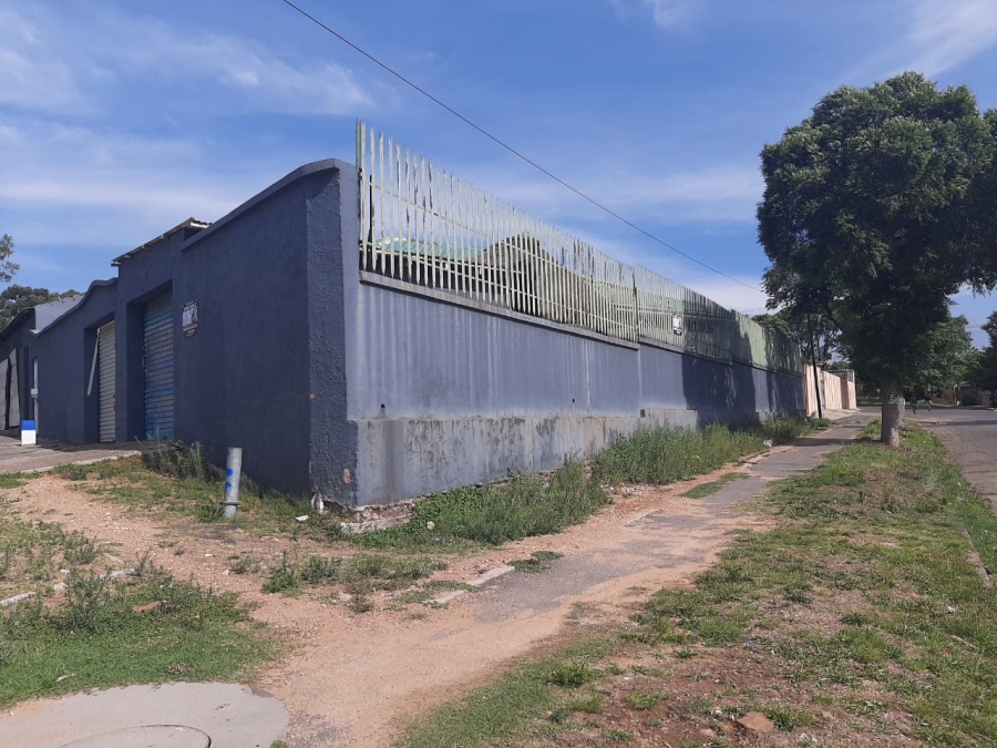 2 Bedroom Property for Sale in Turffontein Gauteng