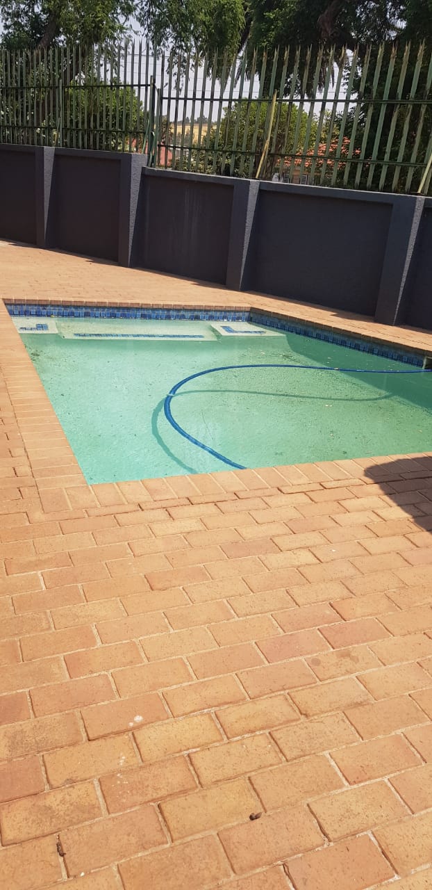 2 Bedroom Property for Sale in Turffontein Gauteng