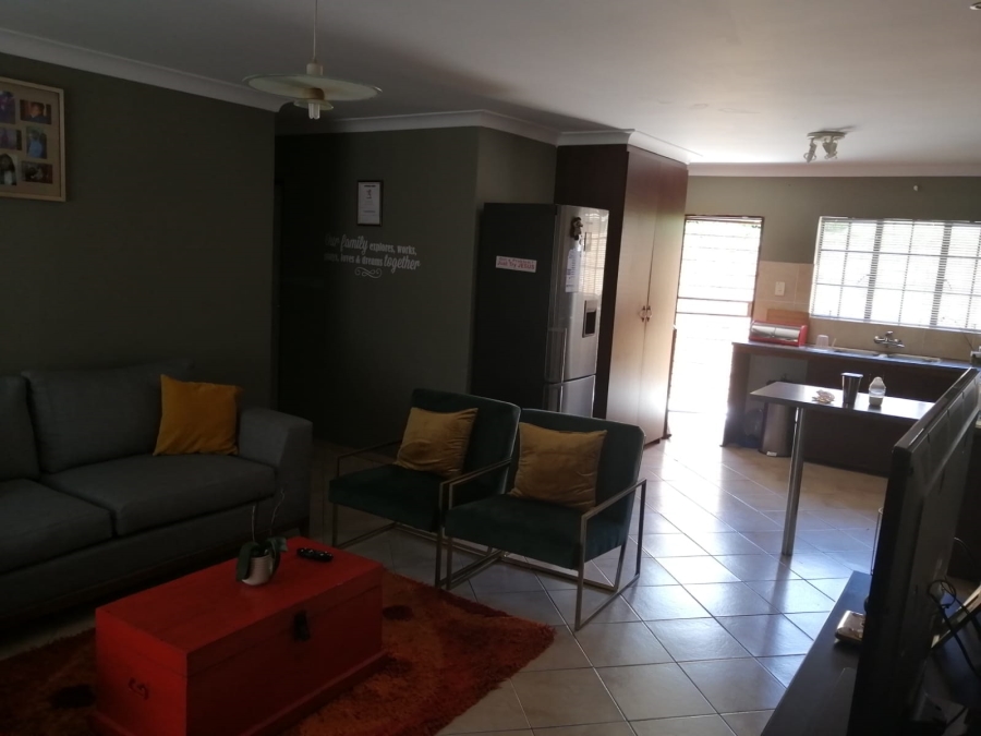 3 Bedroom Property for Sale in Robinpark Gauteng