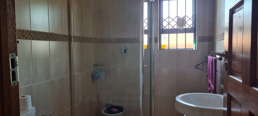 5 Bedroom Property for Sale in Helderwyk Gauteng