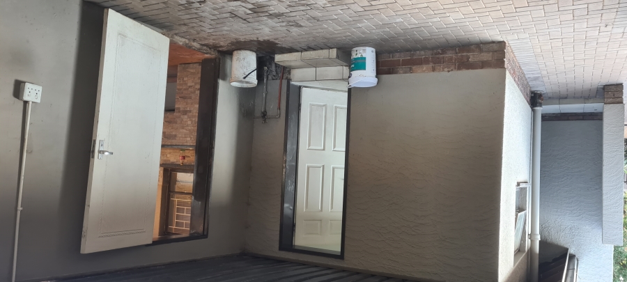 3 Bedroom Property for Sale in Freeway Park Gauteng