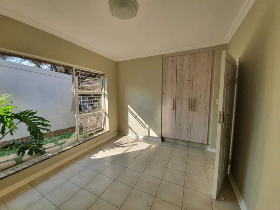 3 Bedroom Property for Sale in Freeway Park Gauteng