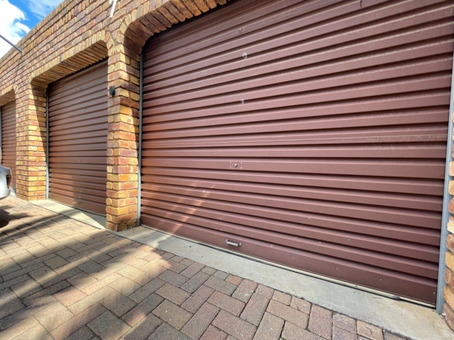 3 Bedroom Property for Sale in Glen Marais Gauteng