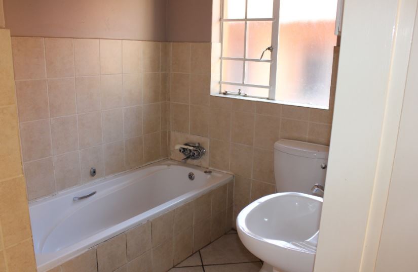 2 Bedroom Property for Sale in Bergsig Gauteng