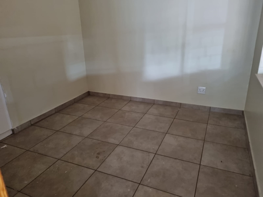 3 Bedroom Property for Sale in Helikonpark Gauteng