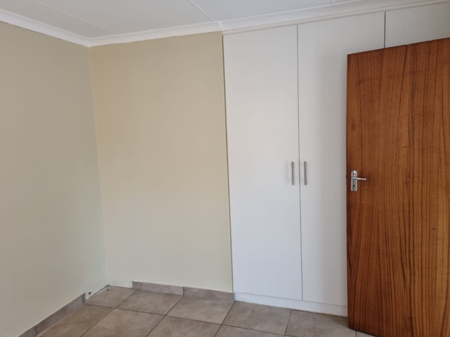 3 Bedroom Property for Sale in Helikonpark Gauteng