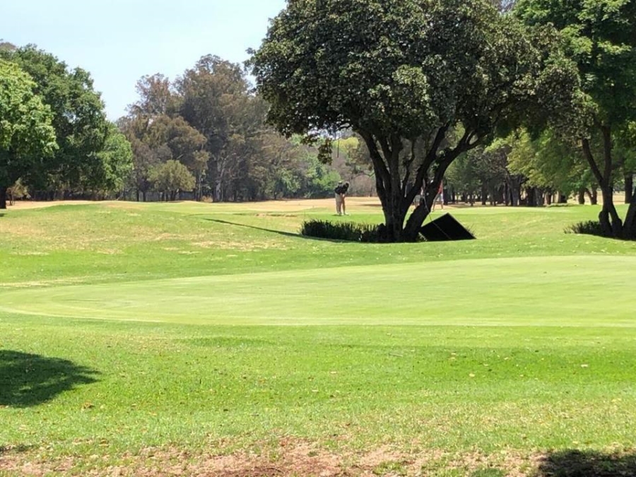 1 Bedroom Property for Sale in Zwartkop Golf Estate Gauteng