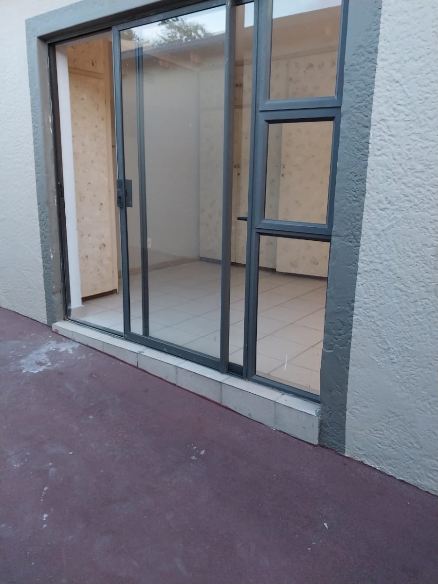 To Let 1 Bedroom Property for Rent in Mindalore Gauteng