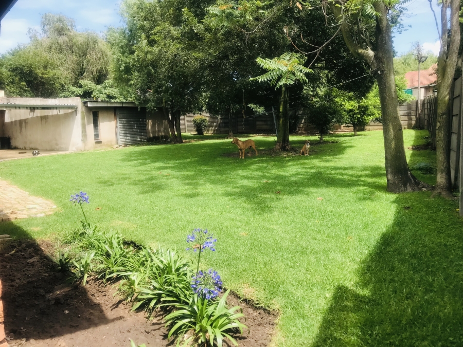 To Let 4 Bedroom Property for Rent in Birchleigh North Ext 3 Gauteng