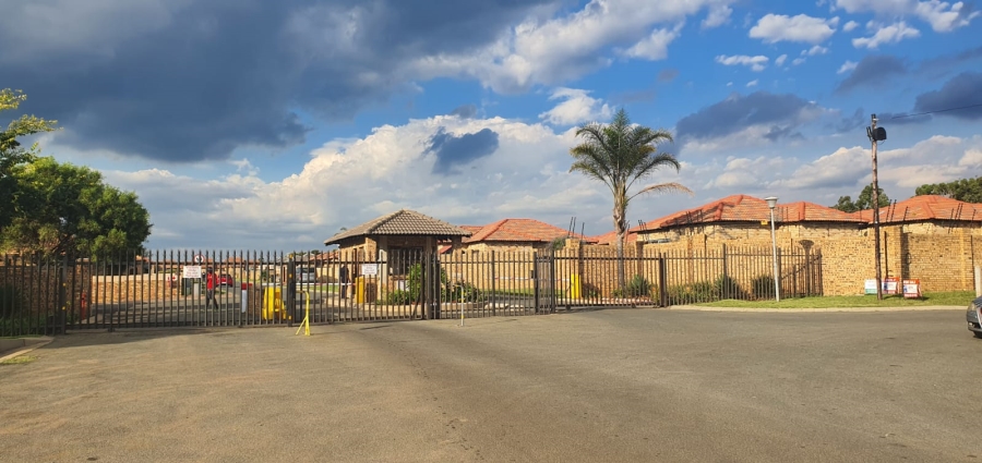 3 Bedroom Property for Sale in Greenhills Gauteng