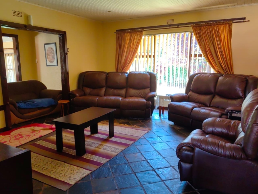 5 Bedroom Property for Sale in Greenhills Gauteng