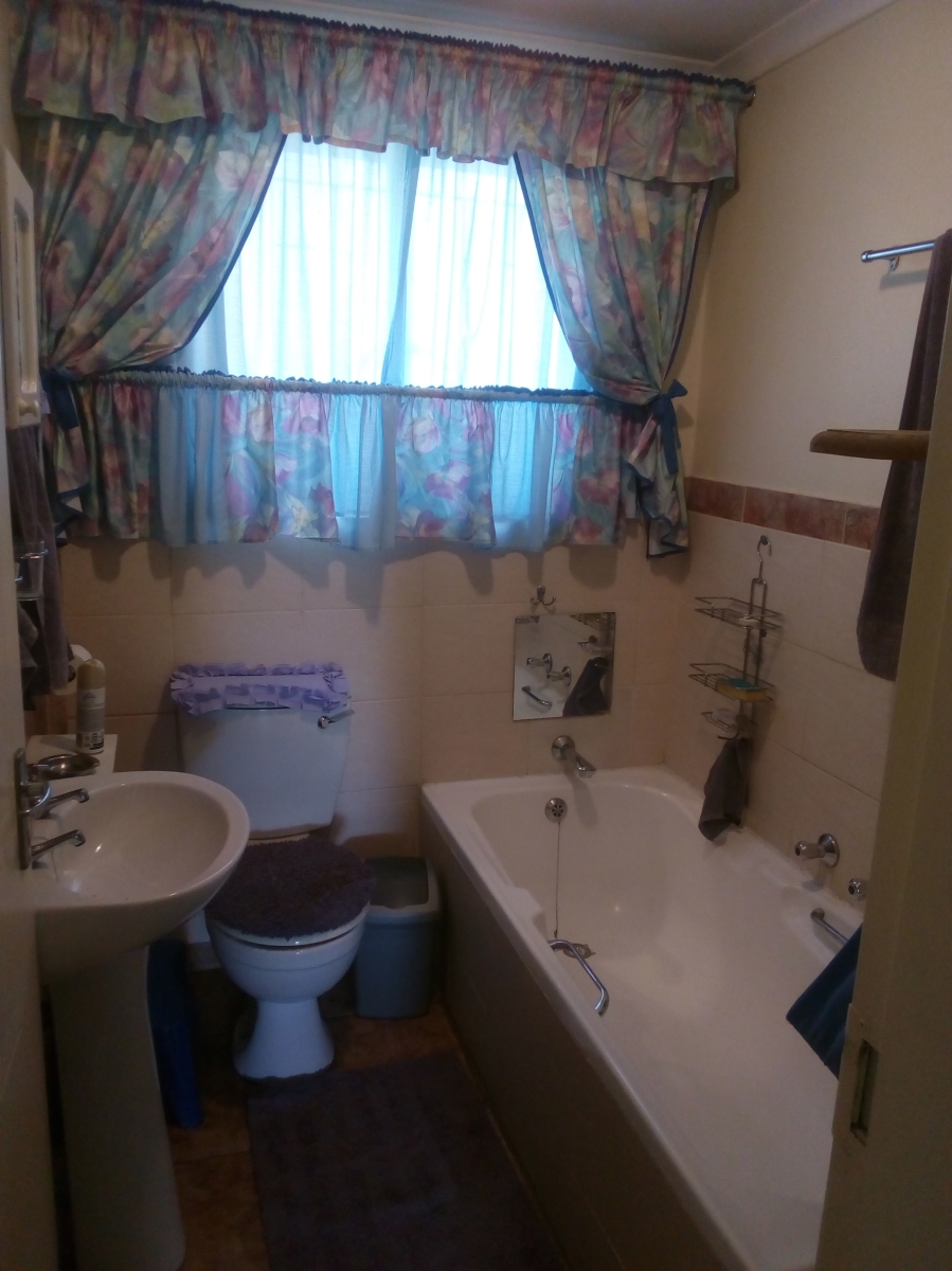 To Let 1 Bedroom Property for Rent in Dorandia Gauteng