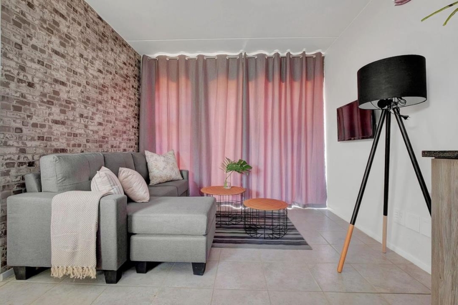 To Let 2 Bedroom Property for Rent in City Deep Gauteng