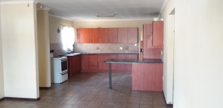 6 Bedroom Property for Sale in Eloffsdal Gauteng