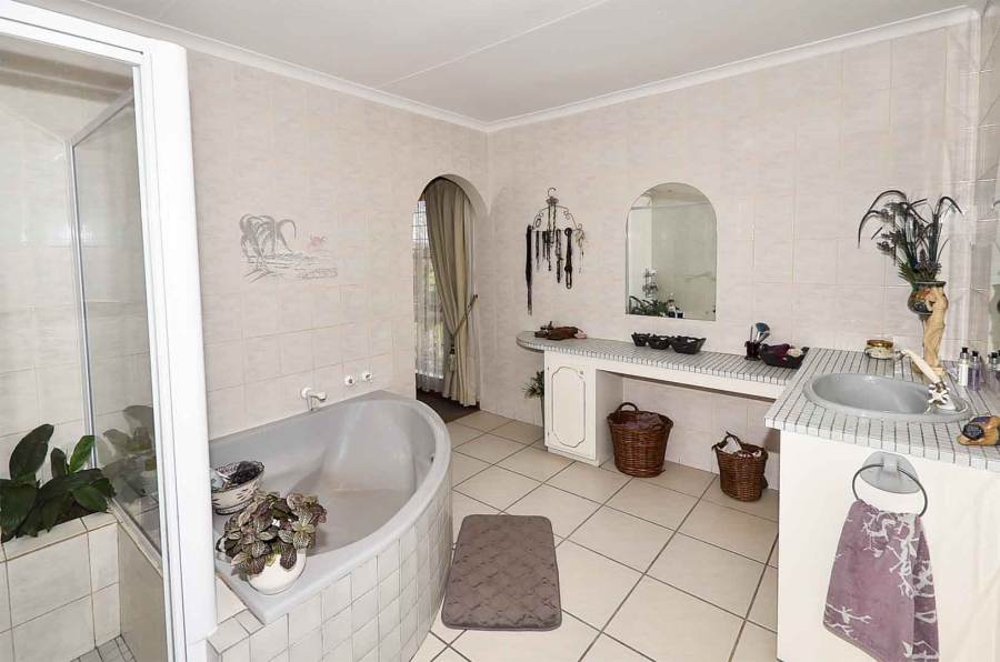 0 Bedroom Property for Sale in Strubensvallei Gauteng