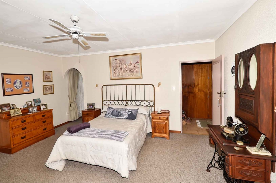 0 Bedroom Property for Sale in Strubensvallei Gauteng