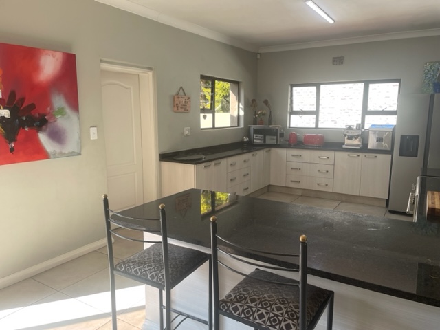 5 Bedroom Property for Sale in Dunvegan Gauteng