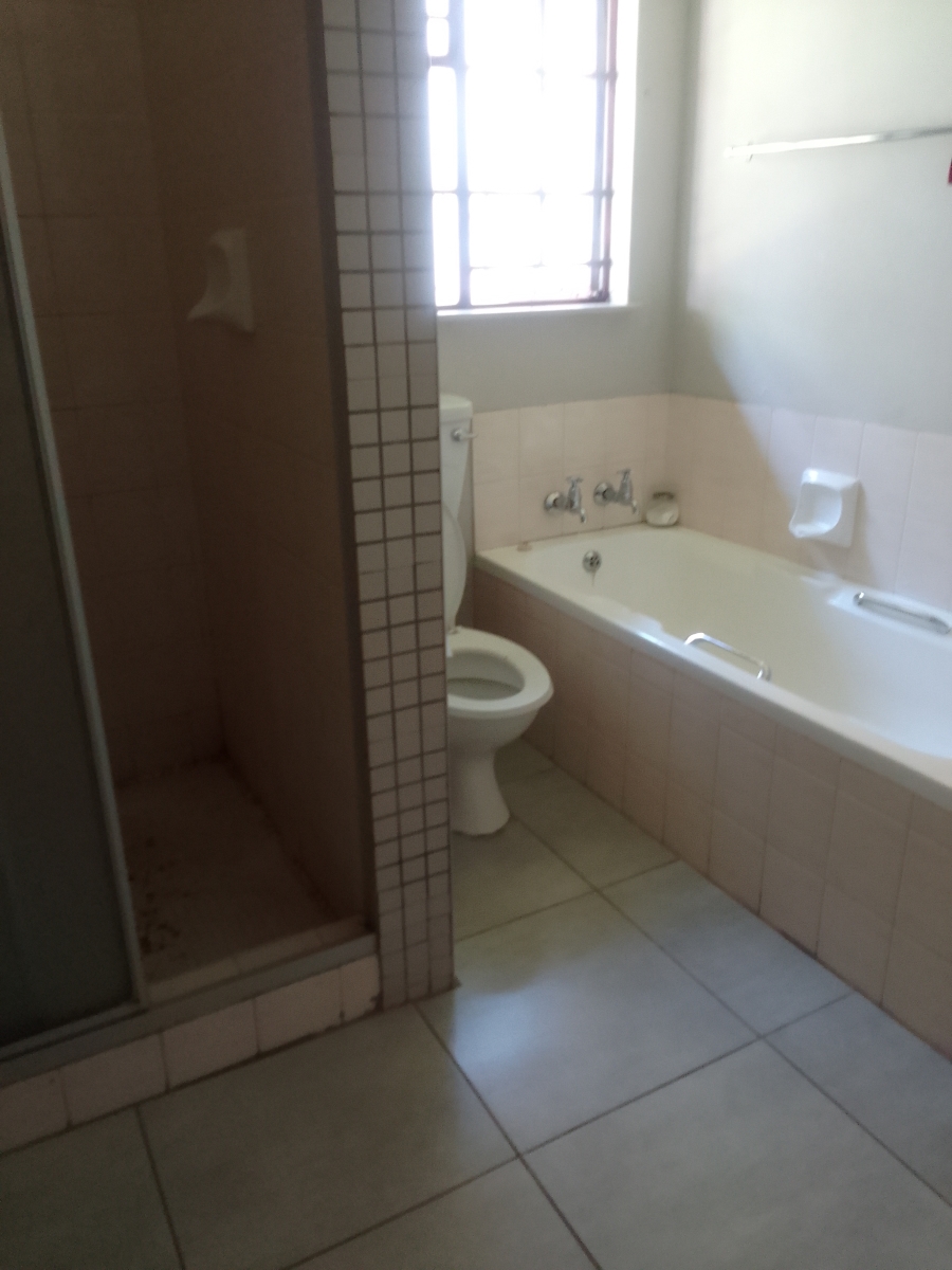To Let 3 Bedroom Property for Rent in Bloubosrand Gauteng