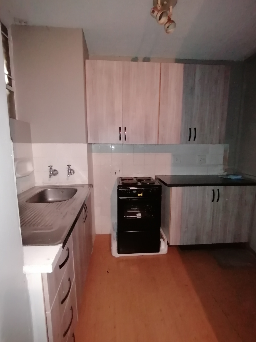 Room for rent in Hatfield Gauteng. Listed by PropertyCentral