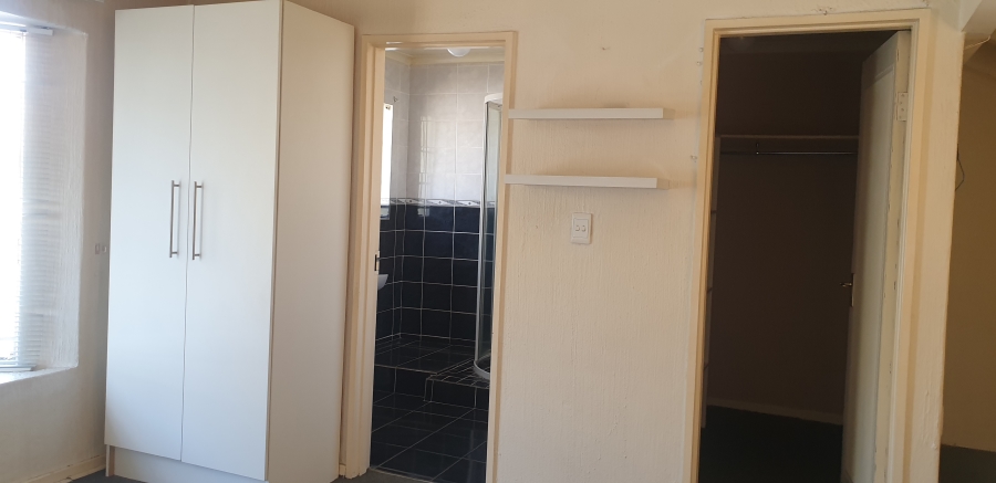 1 Bedroom Property for Sale in Dalpark Gauteng